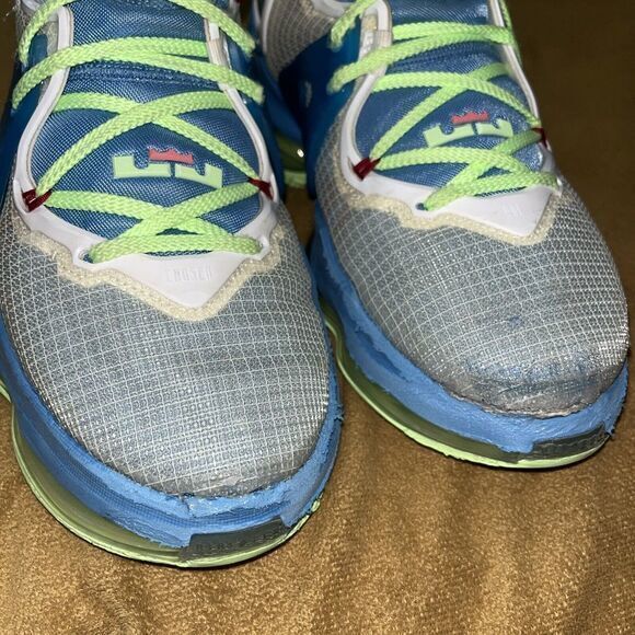 Nike Lebron XIX Men's Dutch Blue Basketball Shoes DC9339 400 7.5 Men's/9 Wmn - Picture 13 of 16